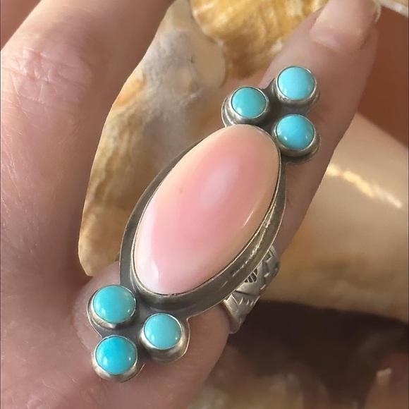 Pink conch turquoise native sterling silver maker sterling silver statement ring - Picture 4 of 12